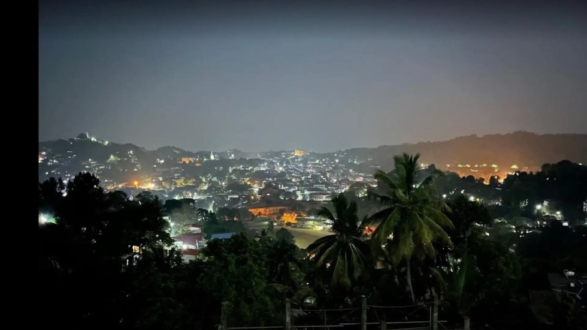 Room In Guest Room - Serene Kandy Getaway With City Views Konukevi