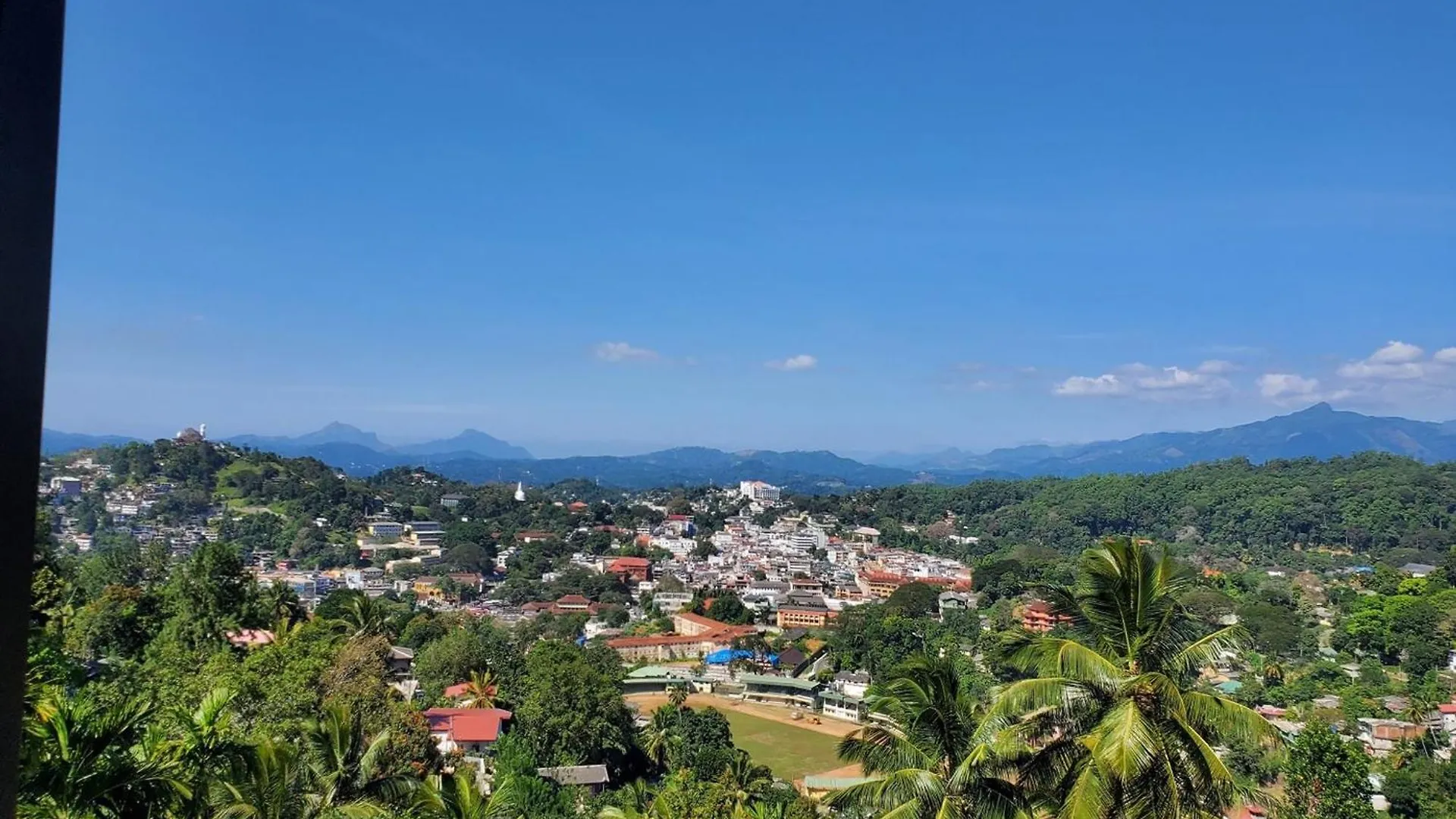 Room In Guest Room - Serene Kandy Getaway With City Views